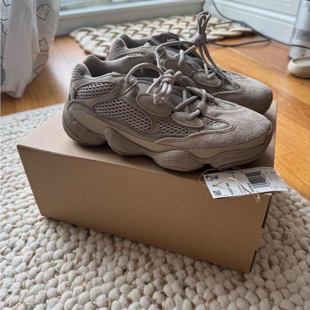 Adidas Yeezy 500 Taupe Sneakers